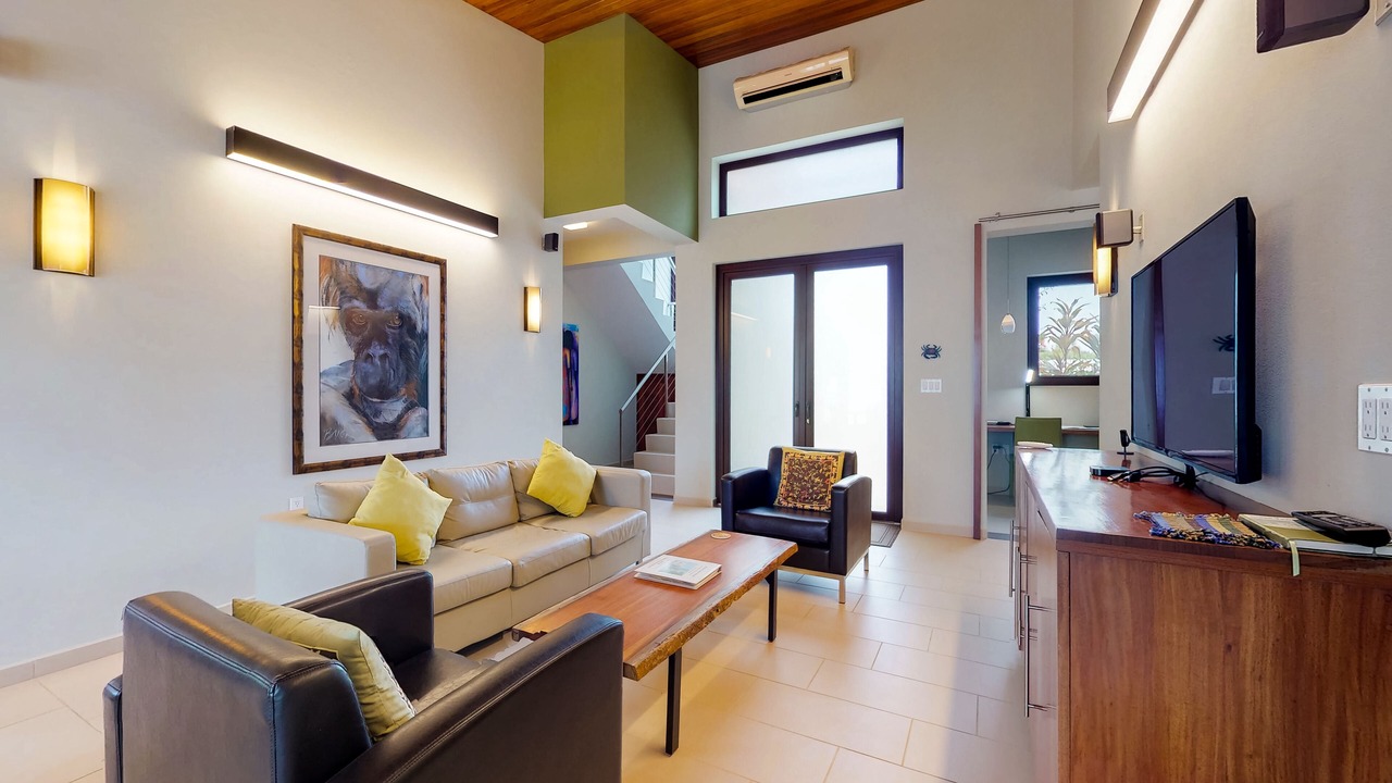 Photo of Livingroom in Caribbean Way