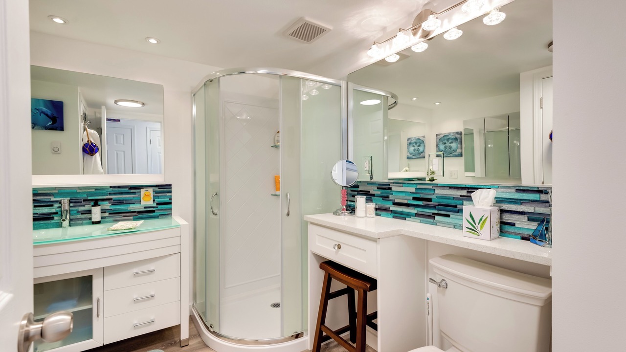 Photo of Bathroom in Kenmore