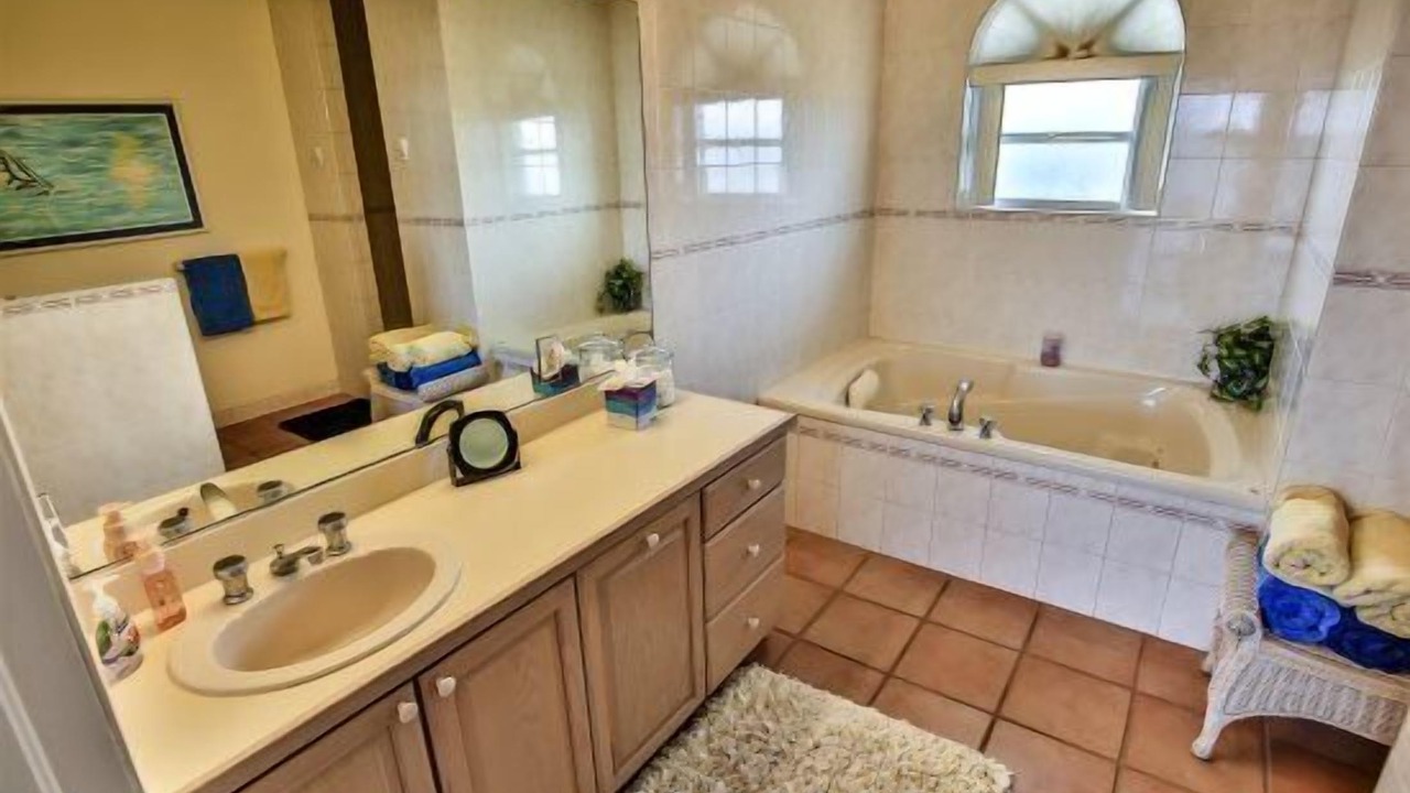 Photo of Bathroom in Islamorada