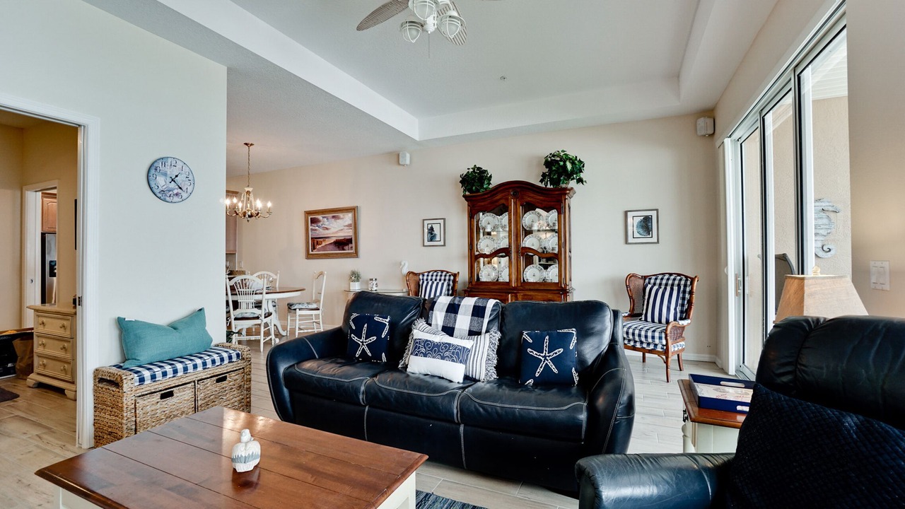 Photo of Livingroom in Bradenton Beach