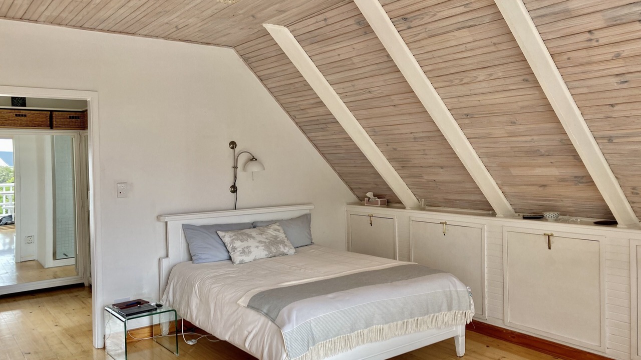 Photo of Bedroom in Noordhoek