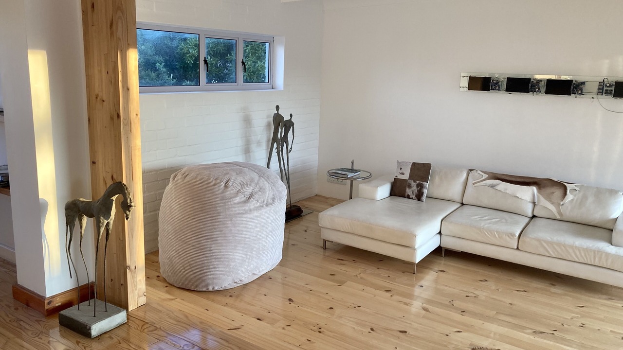Photo of Livingroom in Noordhoek