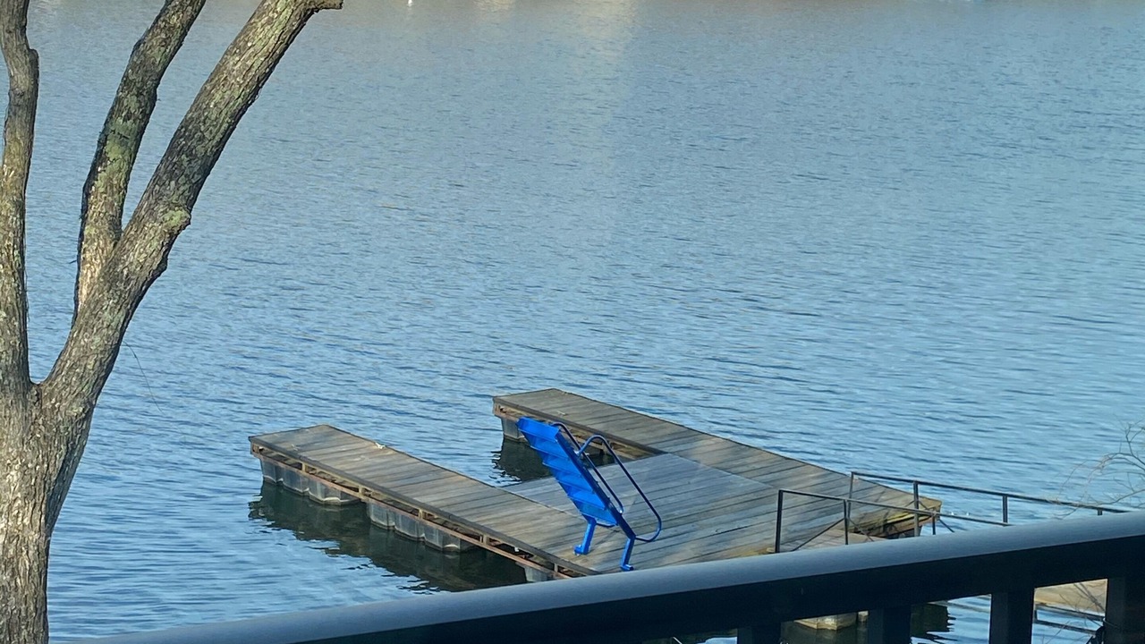 Photo of Outdoor in Roach