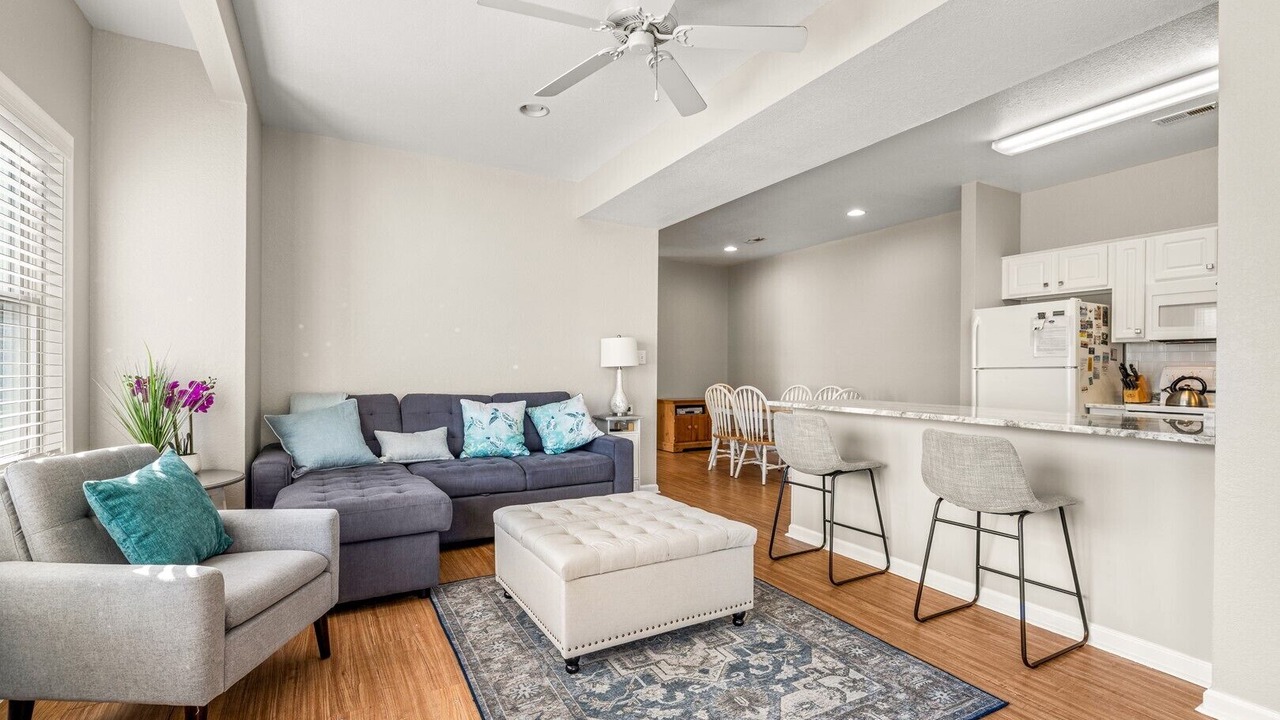 Photo of Livingroom in Kill Devil Hills
