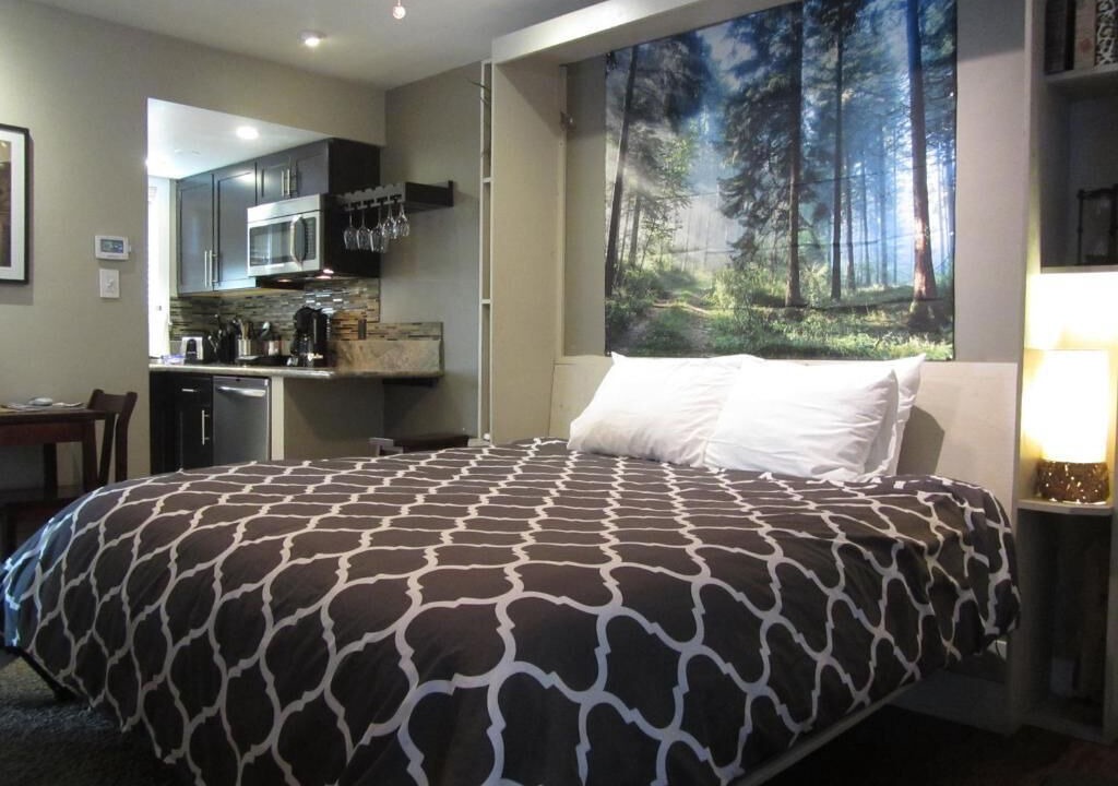 Photo of Bedroom in Lakeside Park