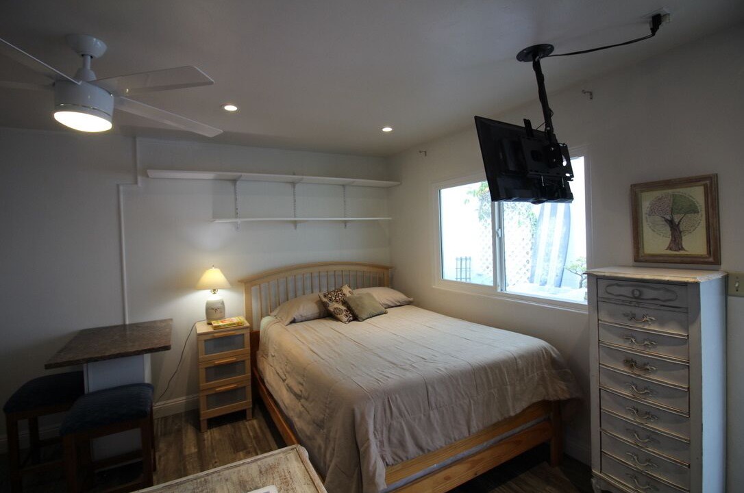 Photo of Bedroom in South Mission Beach