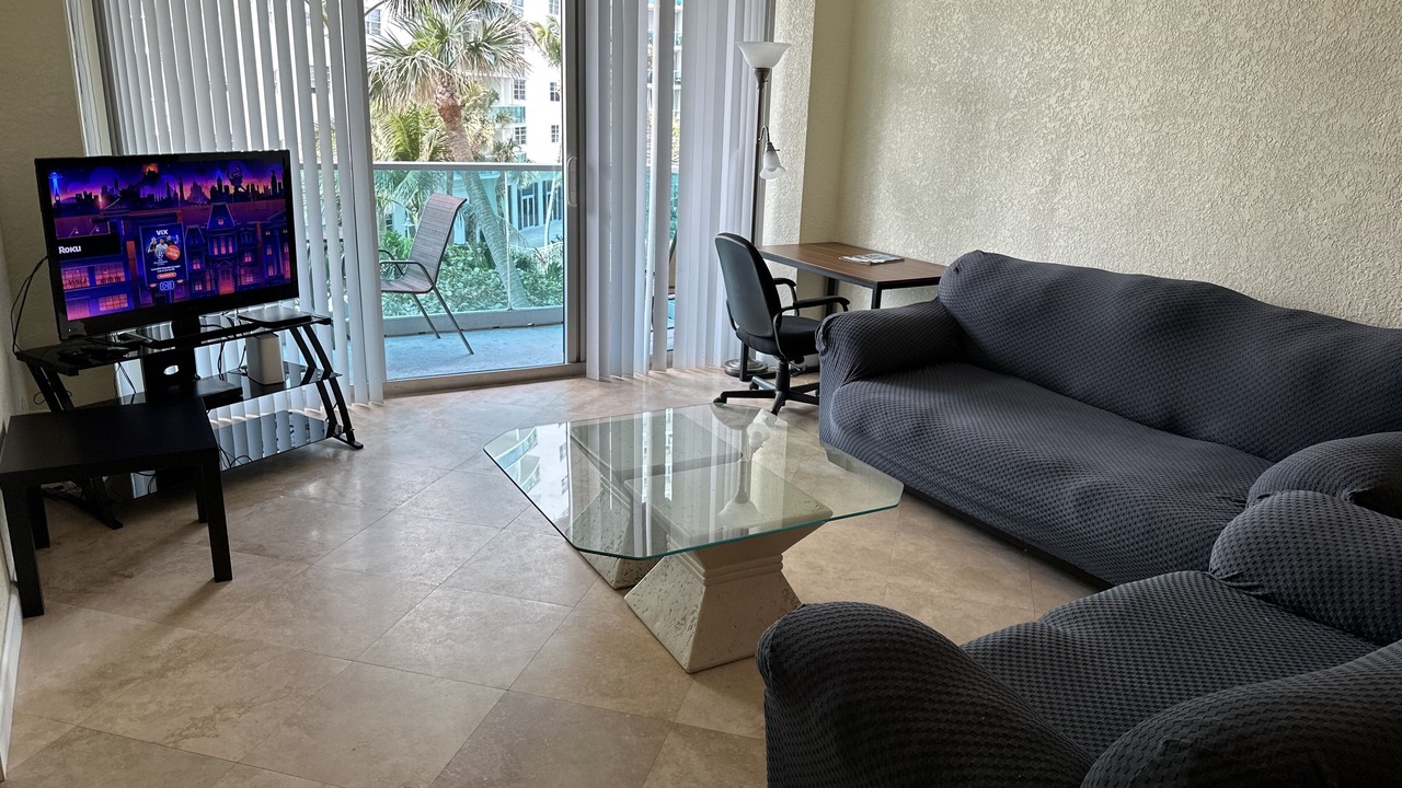 Photo of Livingroom in Hollywood South Central Beach