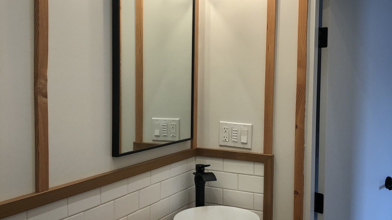 Photo of Bathroom in Refuge Cove