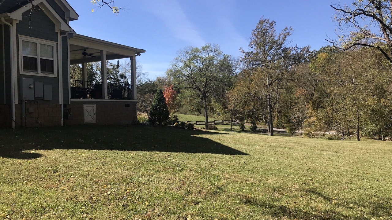 Photo of Outdoor in Dickson