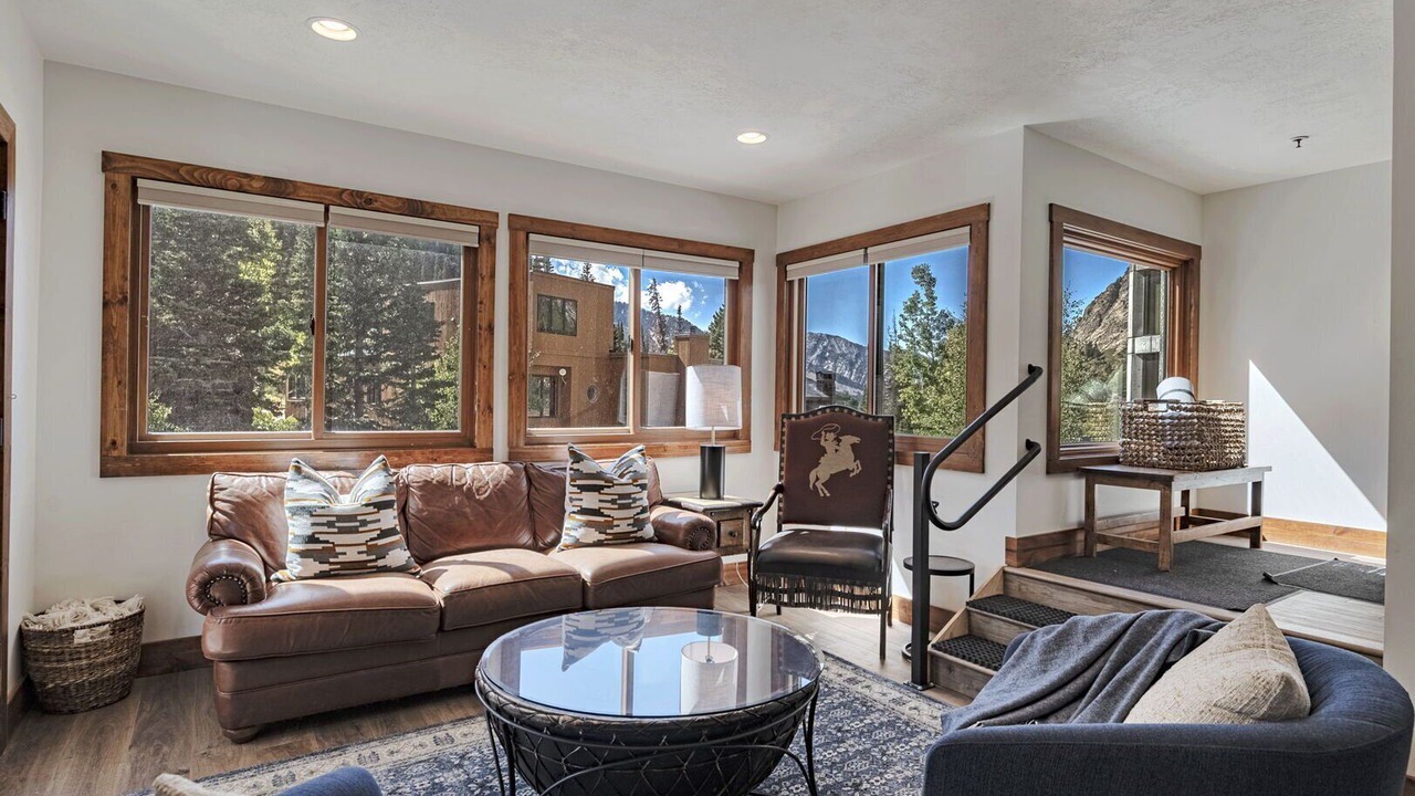 Photo of Livingroom in Salt Lake Mountain Resorts