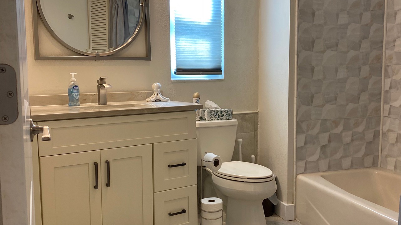 Photo of Bathroom in Bonita Shores