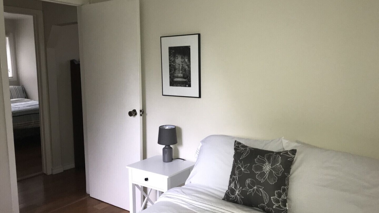 Photo of Bedroom in Gravenhurst