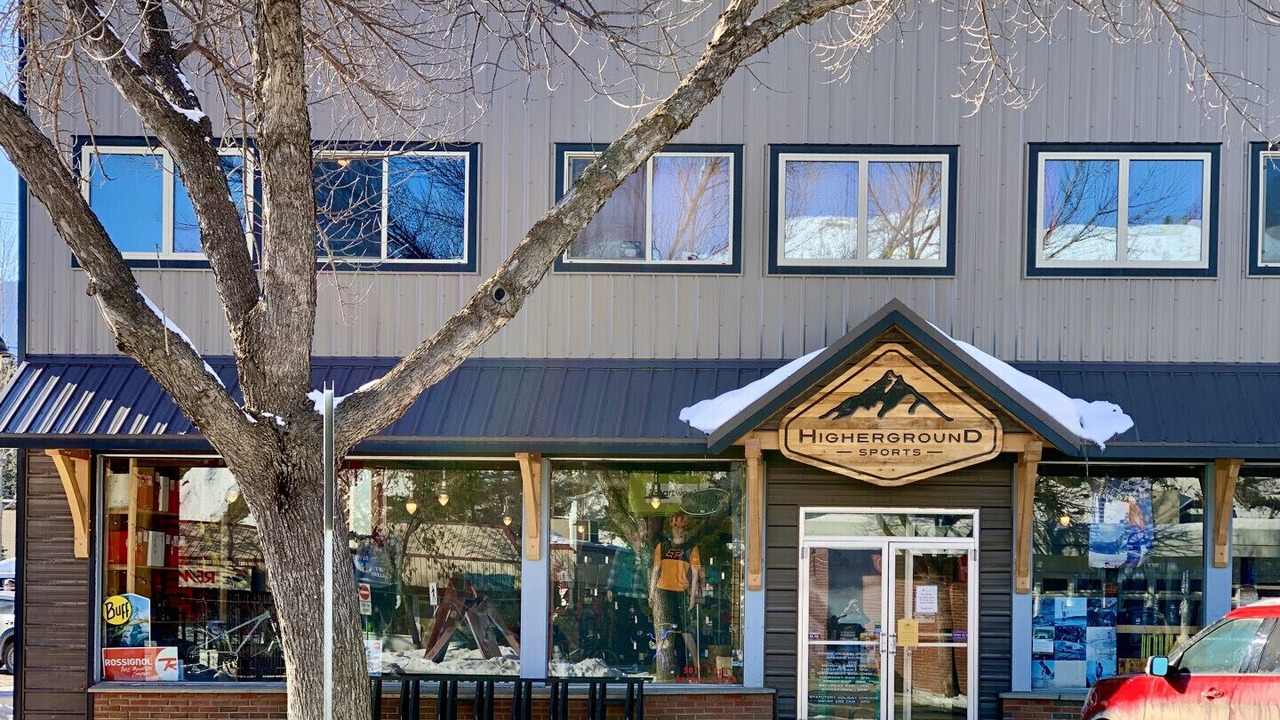 Photo of Outdoor in Golden
