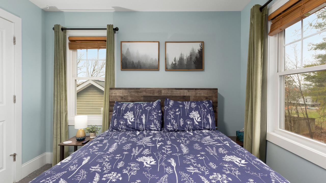 Photo of Bedroom in Oakley