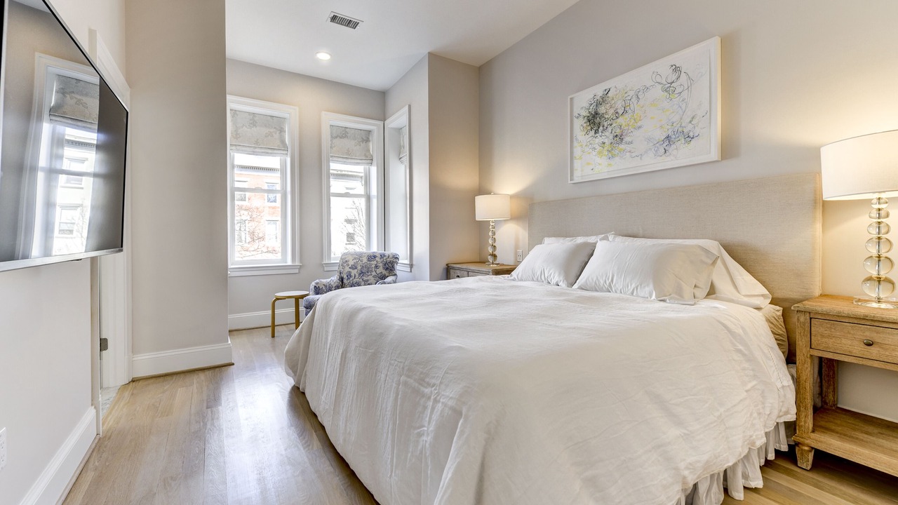 Photo of Bedroom in Logan Circle