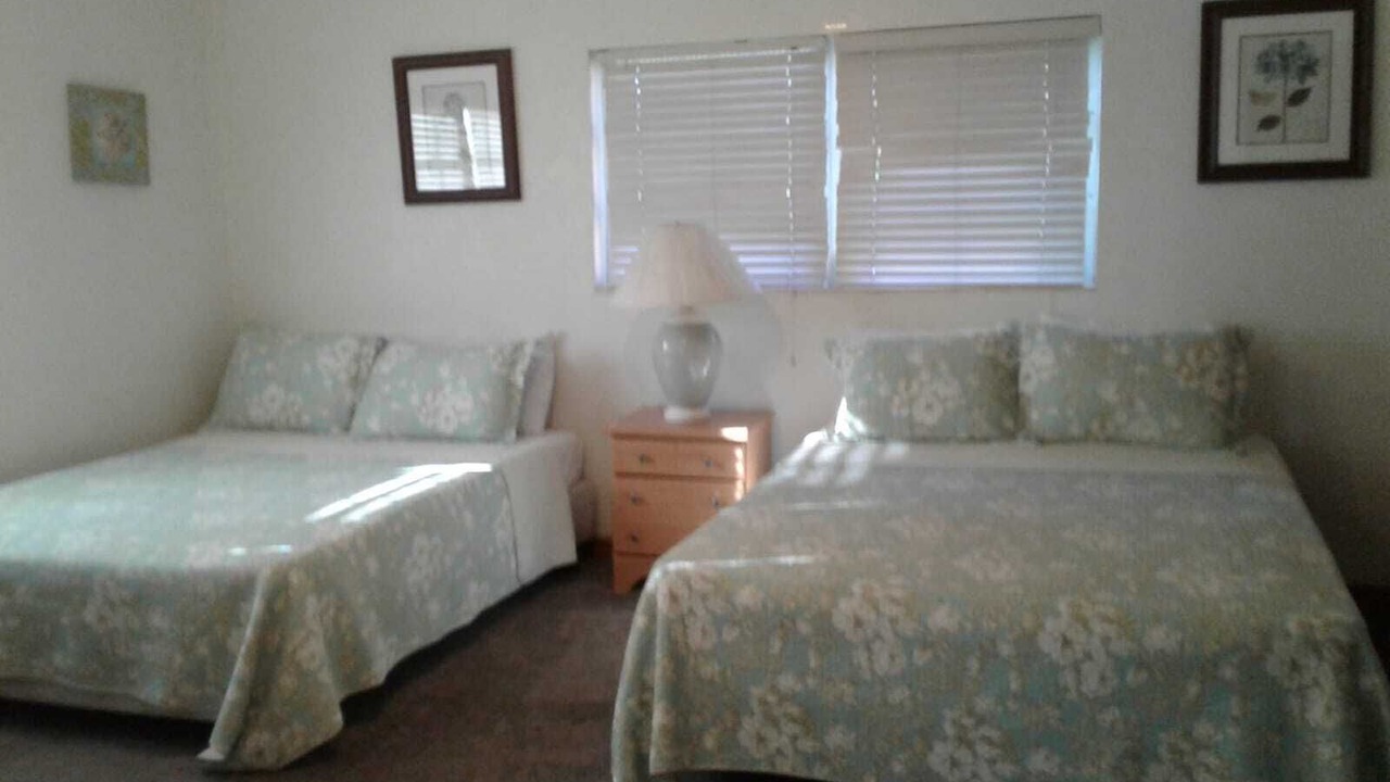 Photo of Bedroom in Bahamas Terrace