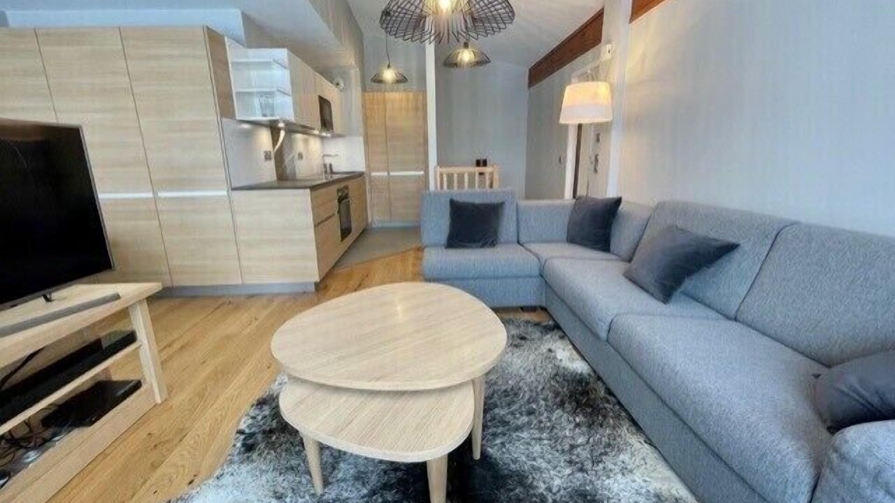 Photo of Livingroom in Arc-1800