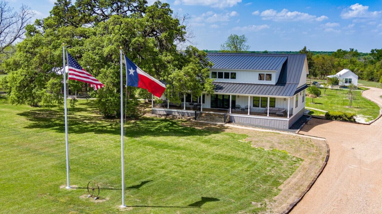 Photo of Outdoor in Round Top