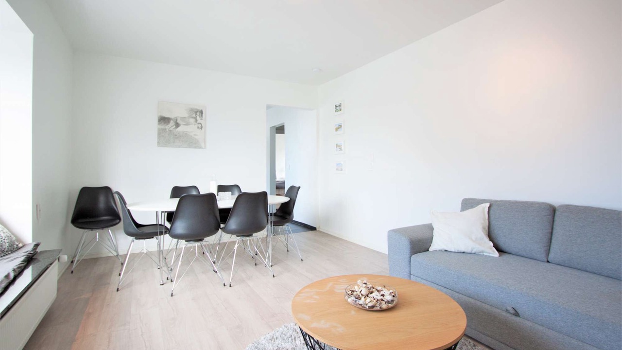 Photo of Livingroom in Downtown