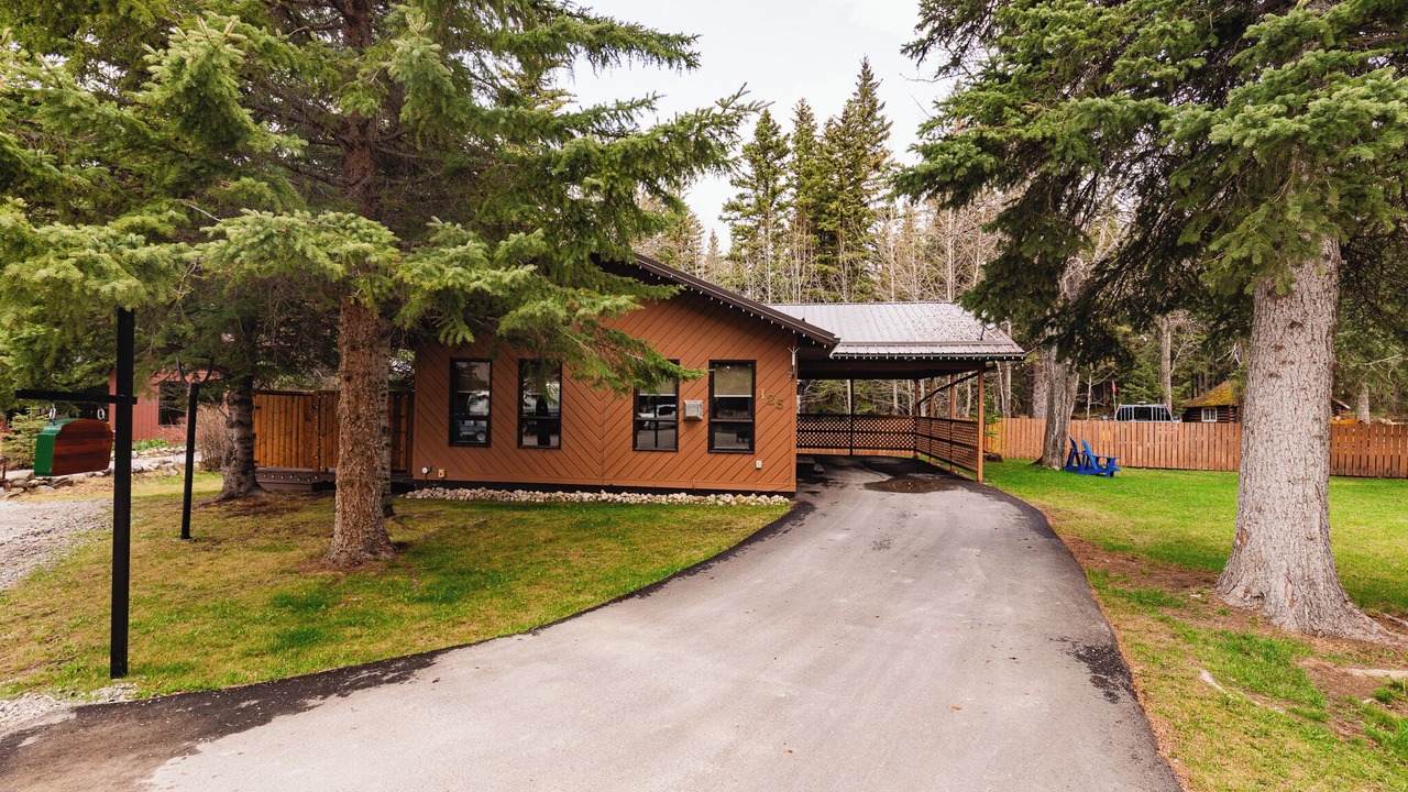 Photo of Outdoor in Jasper East