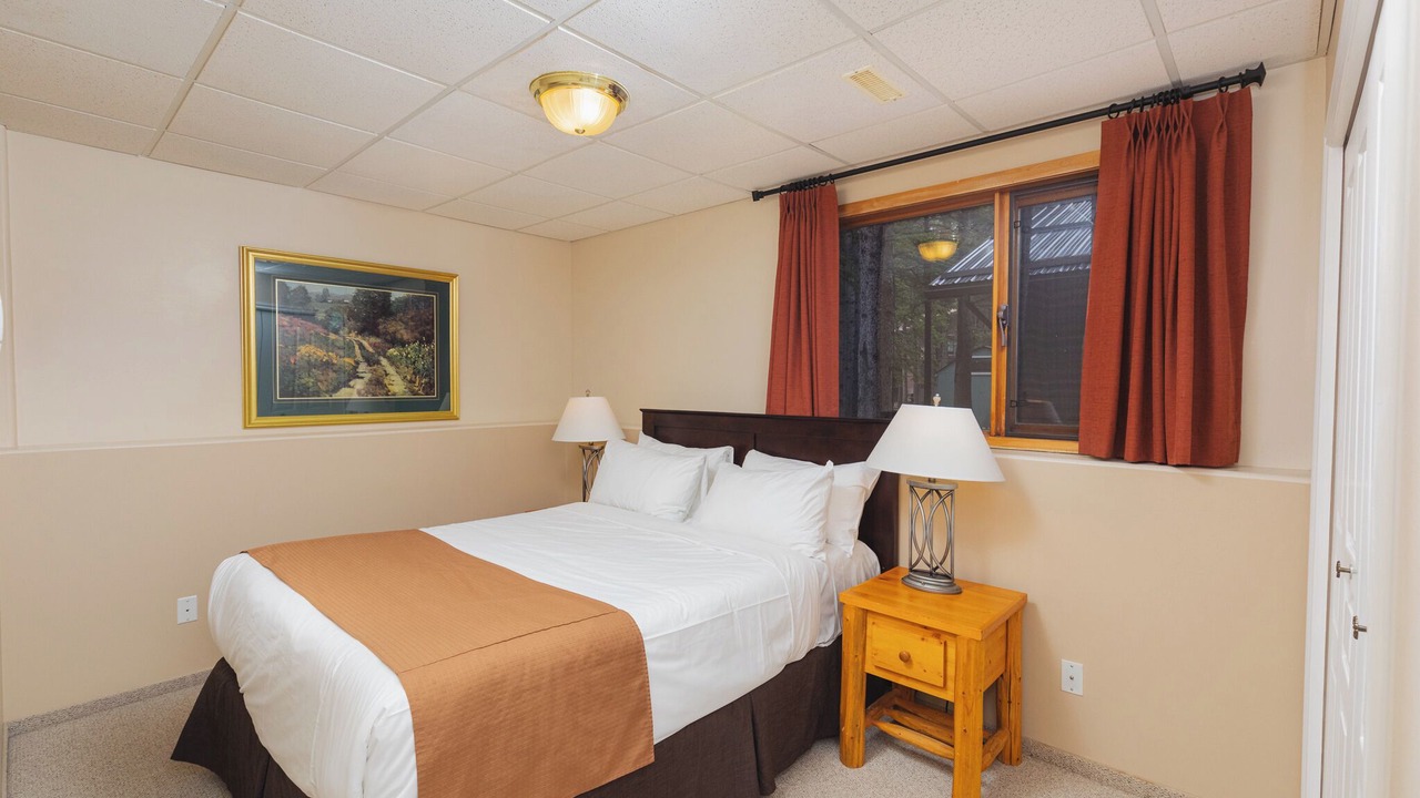 Photo of Bedroom in Jasper East