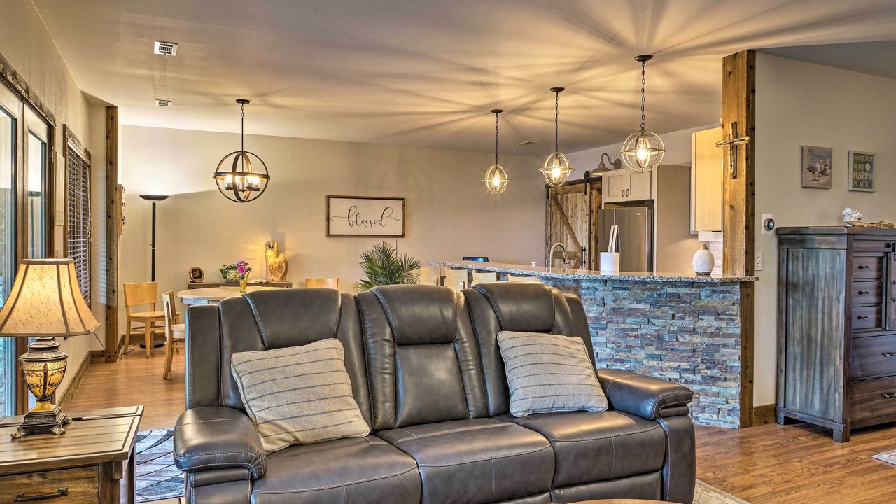 Photo of Livingroom in Garfield