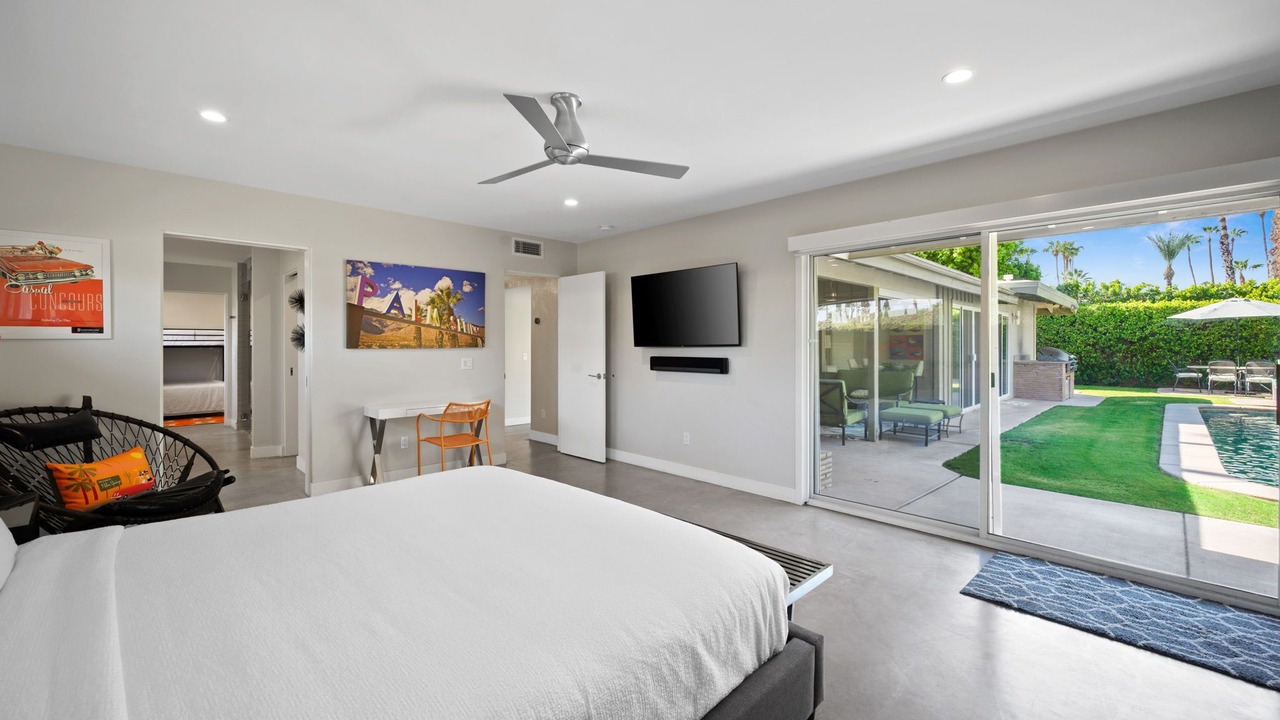 Photo of Bedroom in Tahquitz River Estates