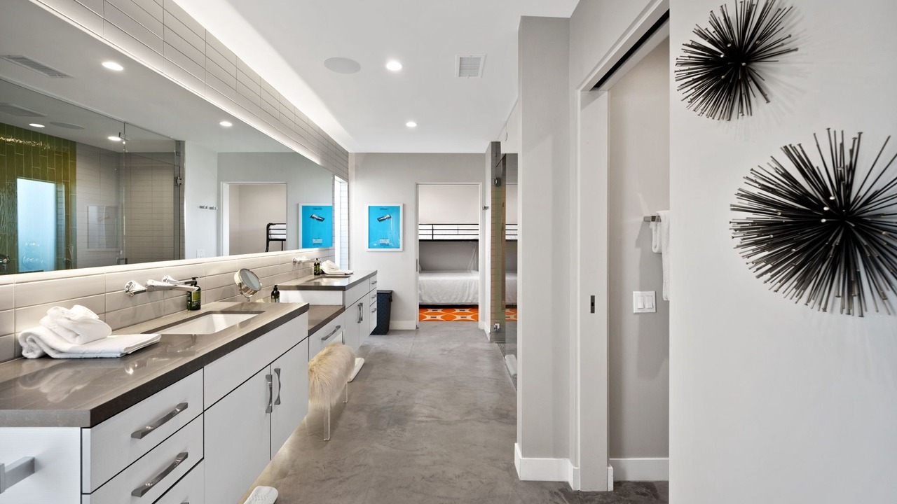 Photo of Bathroom in Tahquitz River Estates