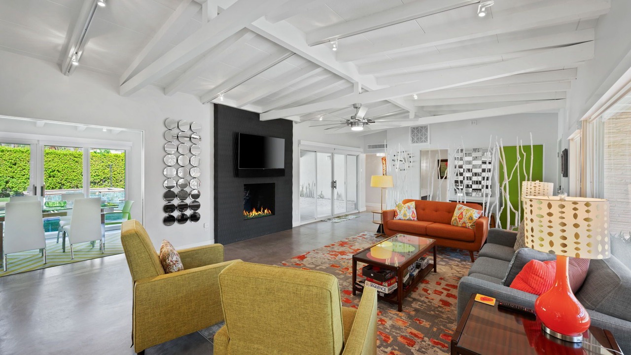 Photo of Livingroom in Tahquitz River Estates