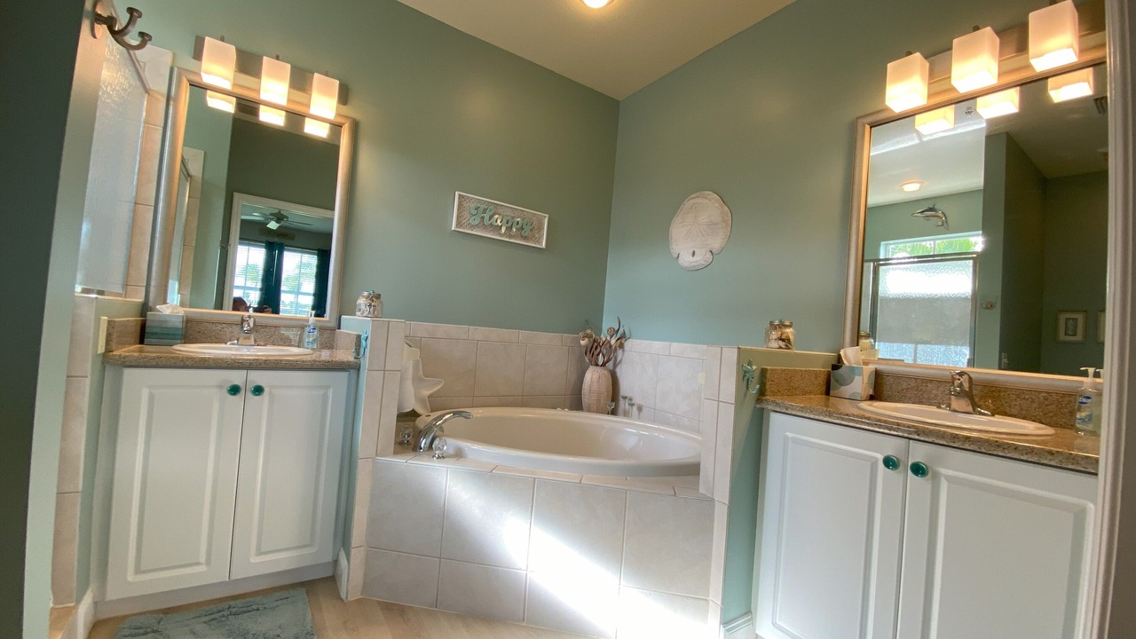 Photo of Bathroom in Naples