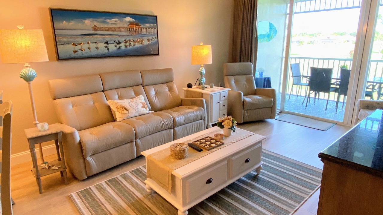 Photo of Livingroom in Naples