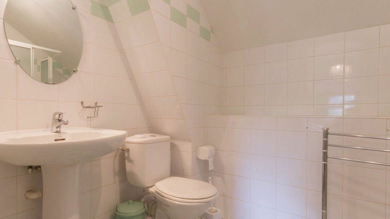Photo of Bathroom in Saffre
