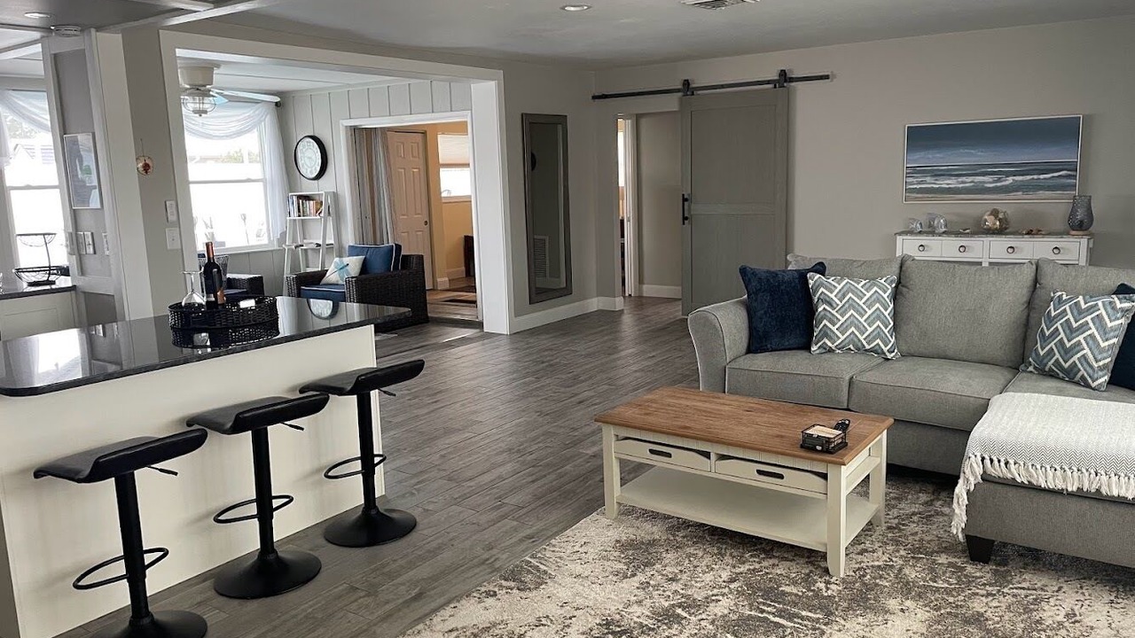 Photo of Livingroom in Venice Gardens