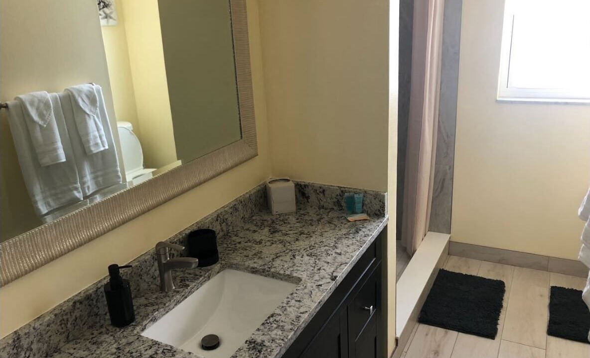 Photo of Bathroom in Venice Gardens