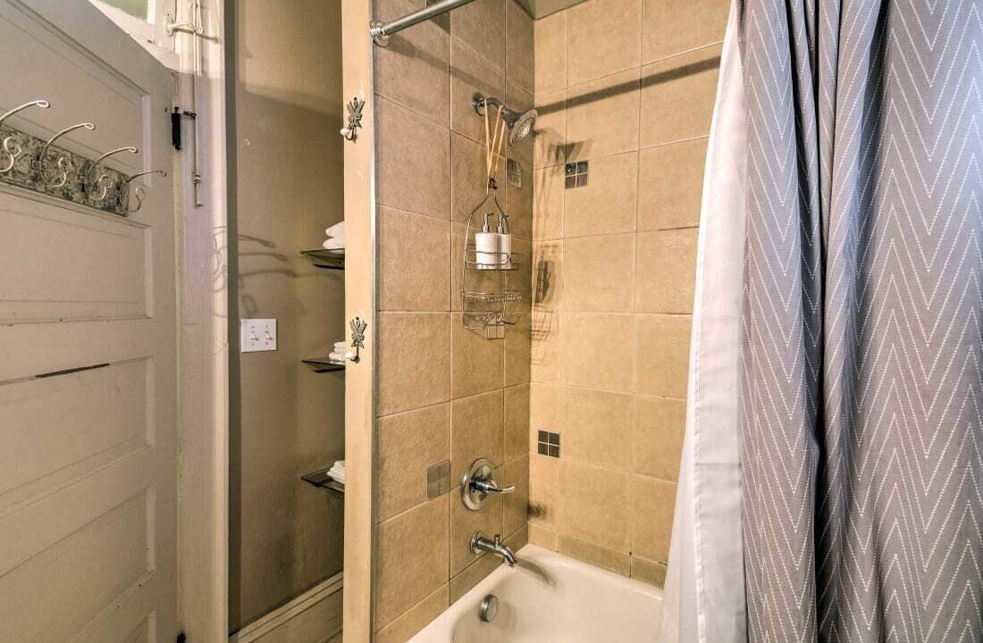 Photo of Bathroom in Cheesman Park