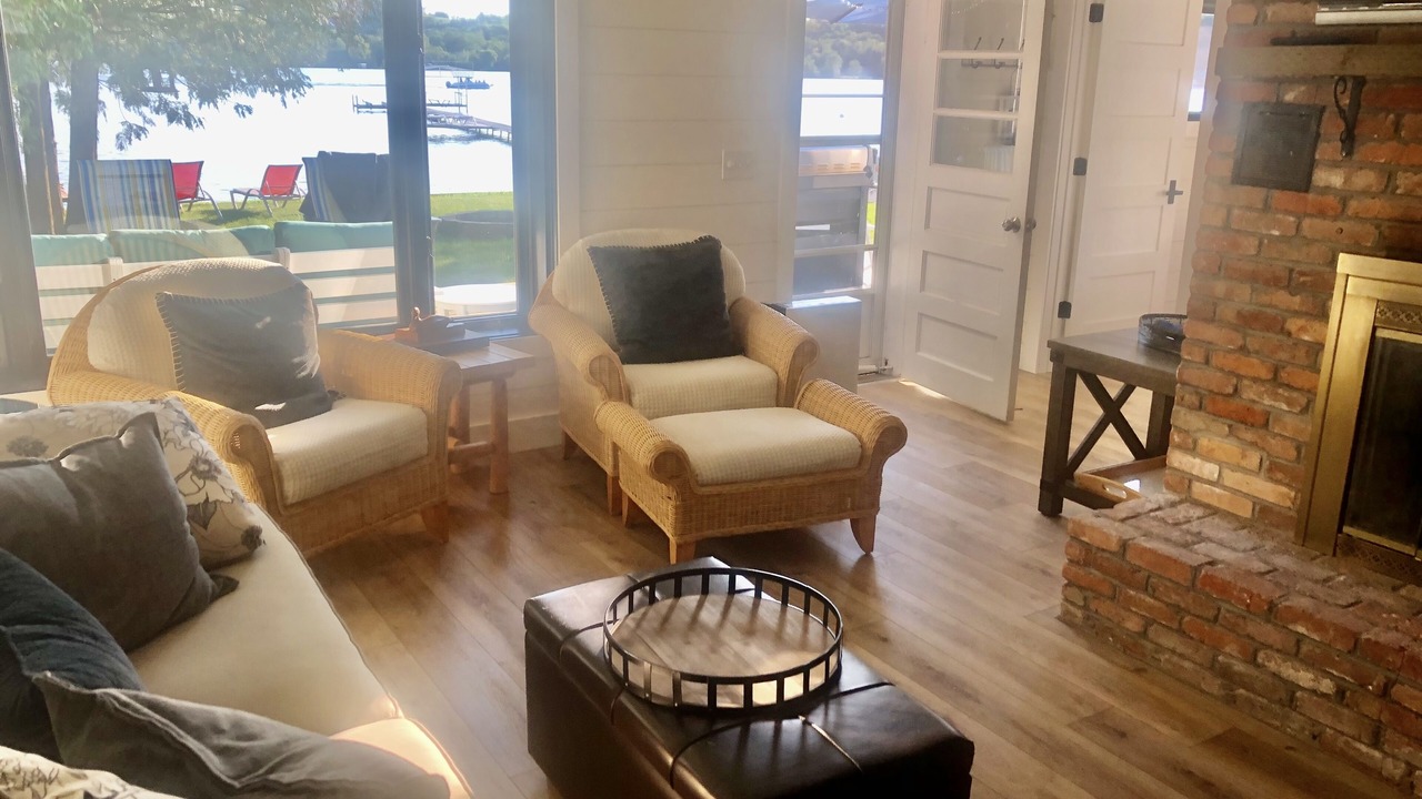Photo of Livingroom in Lake Leelanau