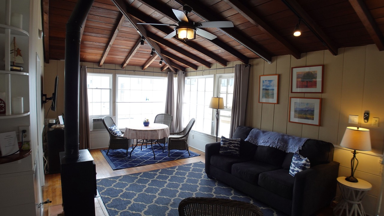 Photo of Livingroom in Newport Beach