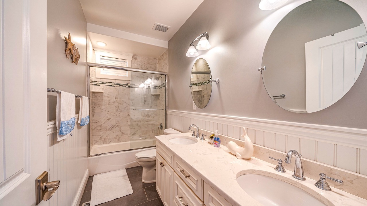 Photo of Bathroom in North End