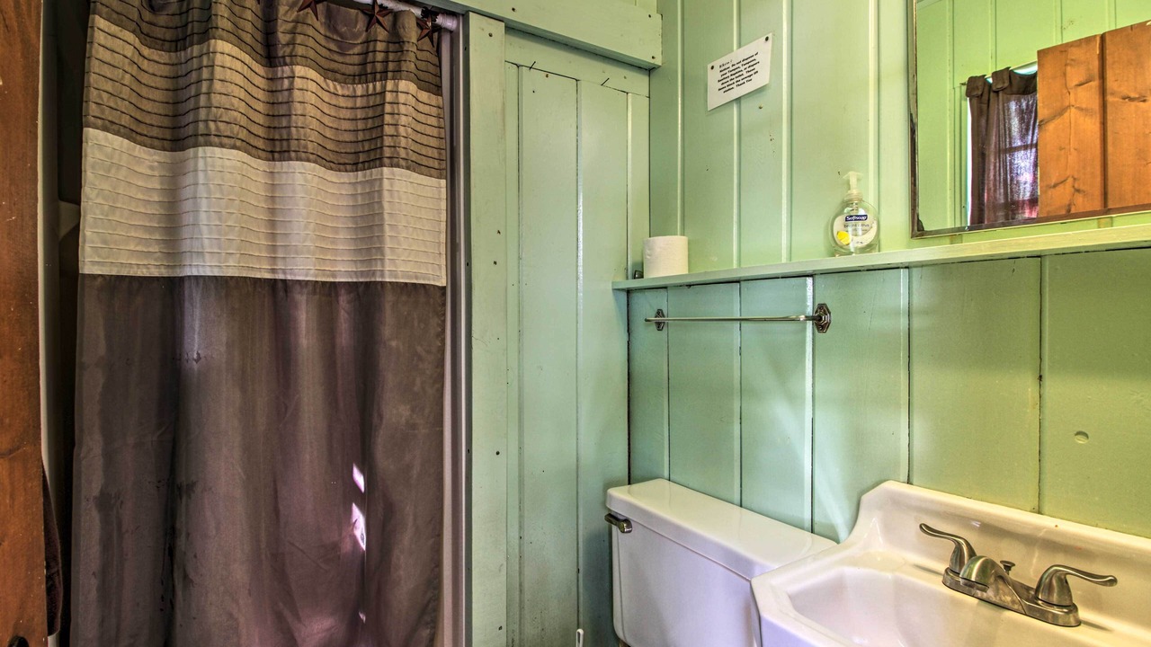 Photo of Bathroom in Dent