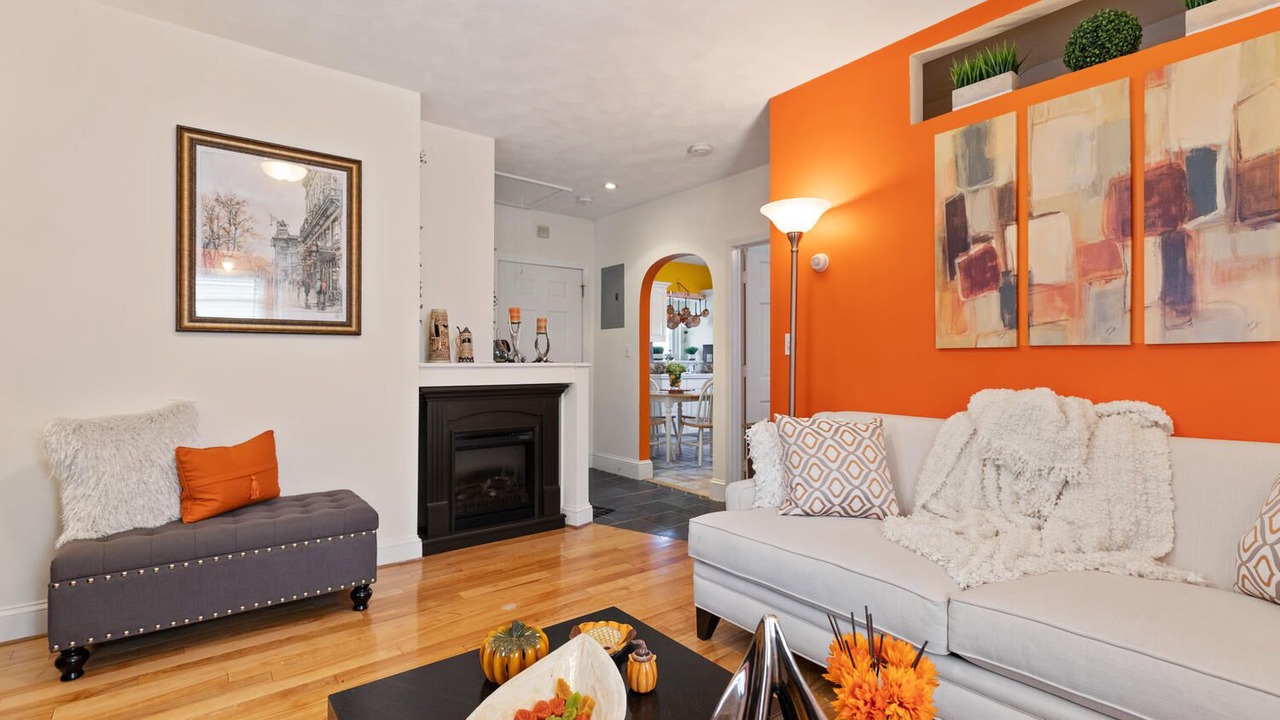 Photo of Livingroom in Revere