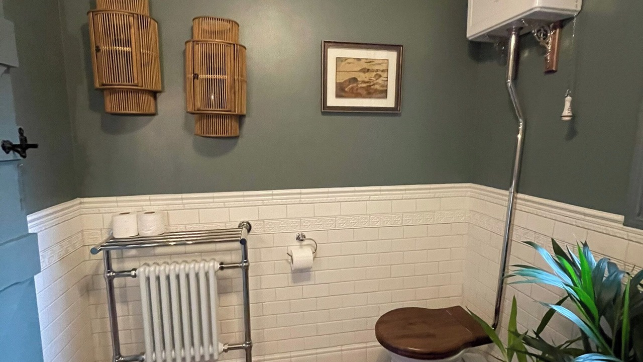 Photo of Bathroom in Chwilog