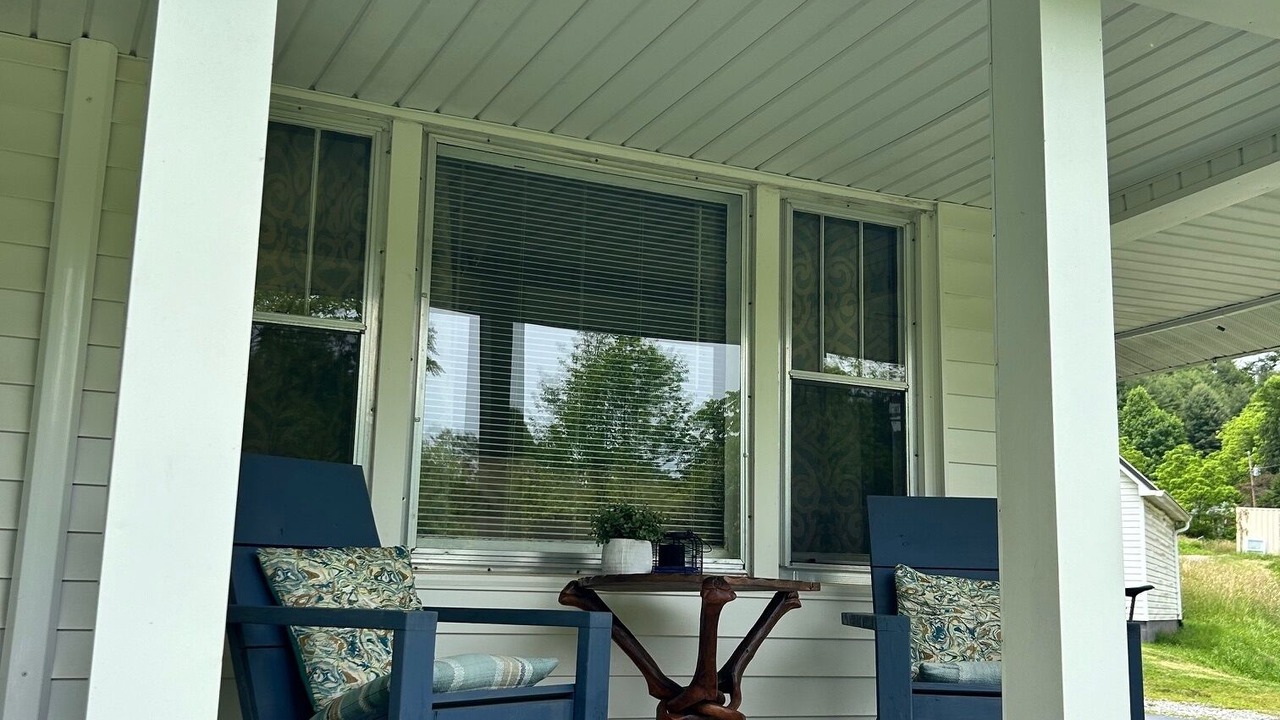 Photo of Patio Balcony in Mars Hill