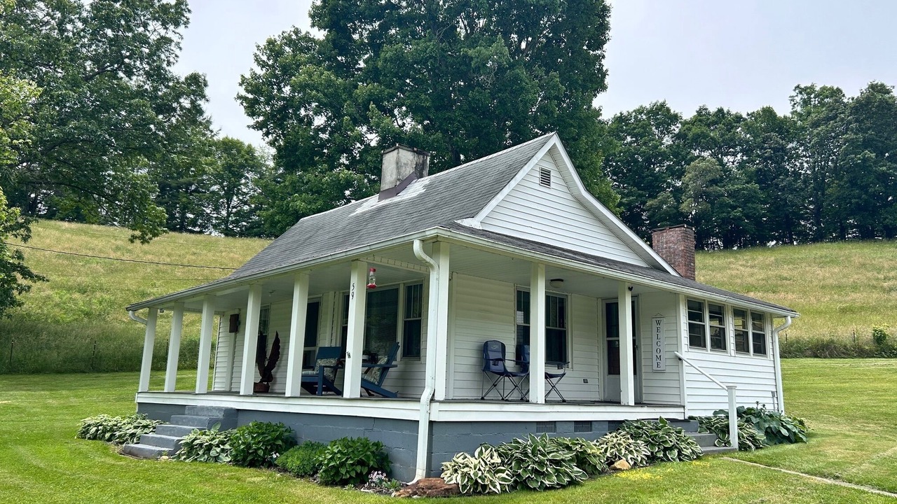 Photo of Outdoor in Mars Hill