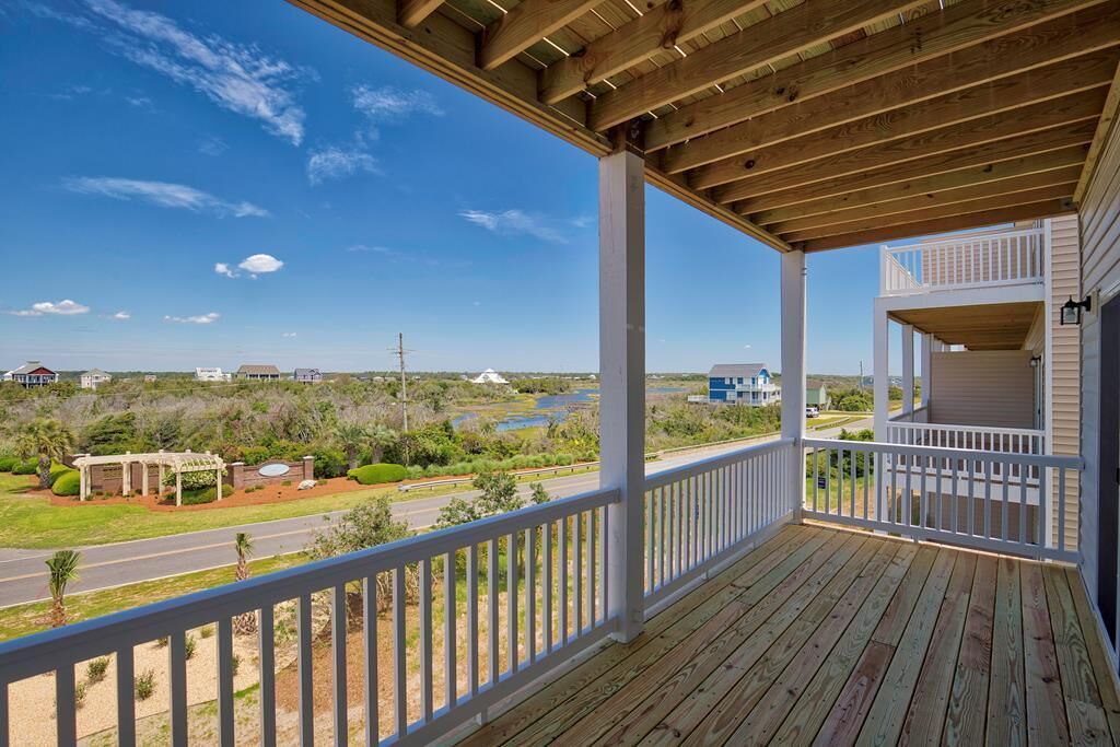 Photo of Patio Balcony in North Topsail Beach