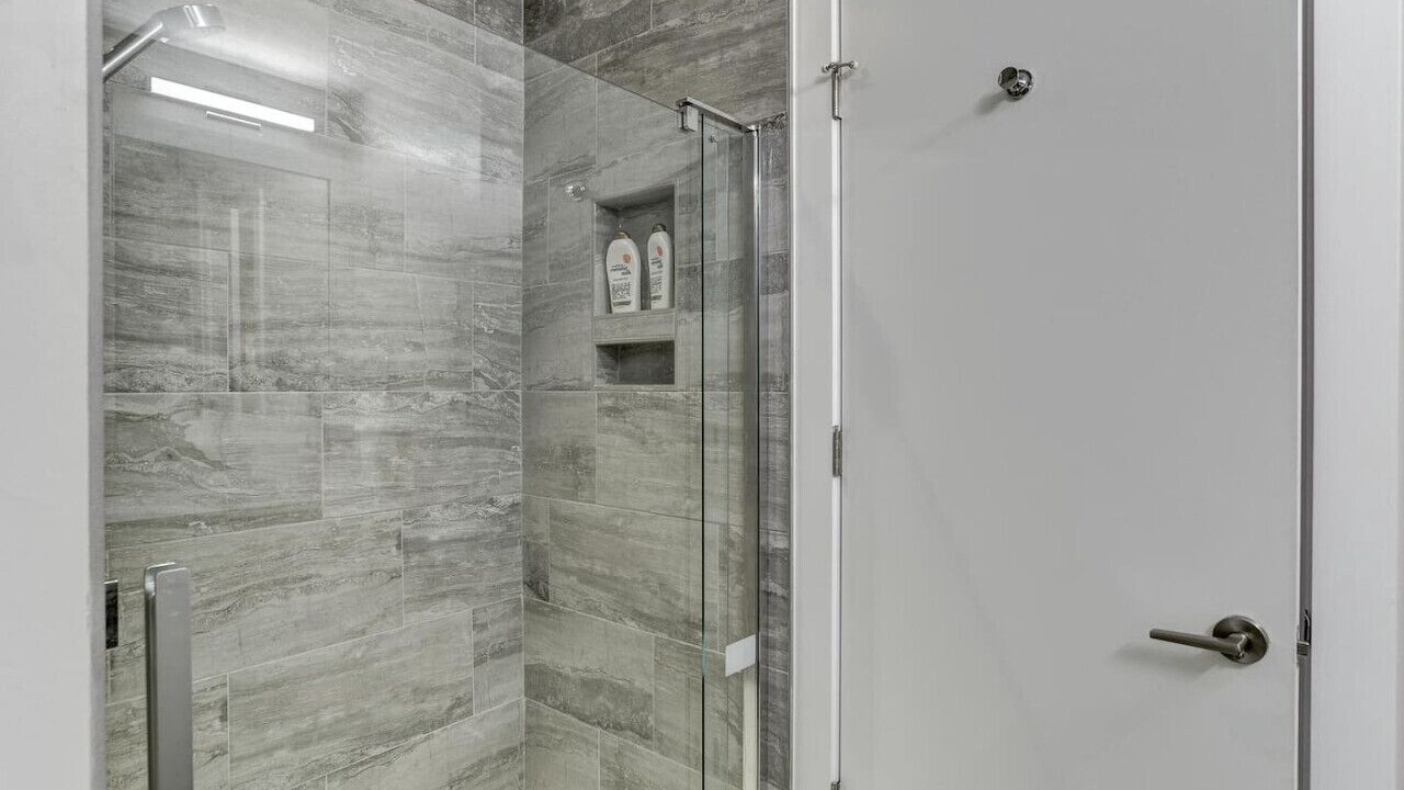 Photo of Bathroom in East End - Valley Street