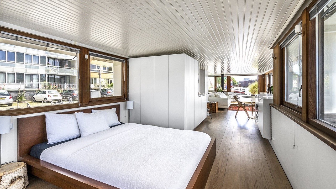 Photo of Bedroom in Eastern Docklands