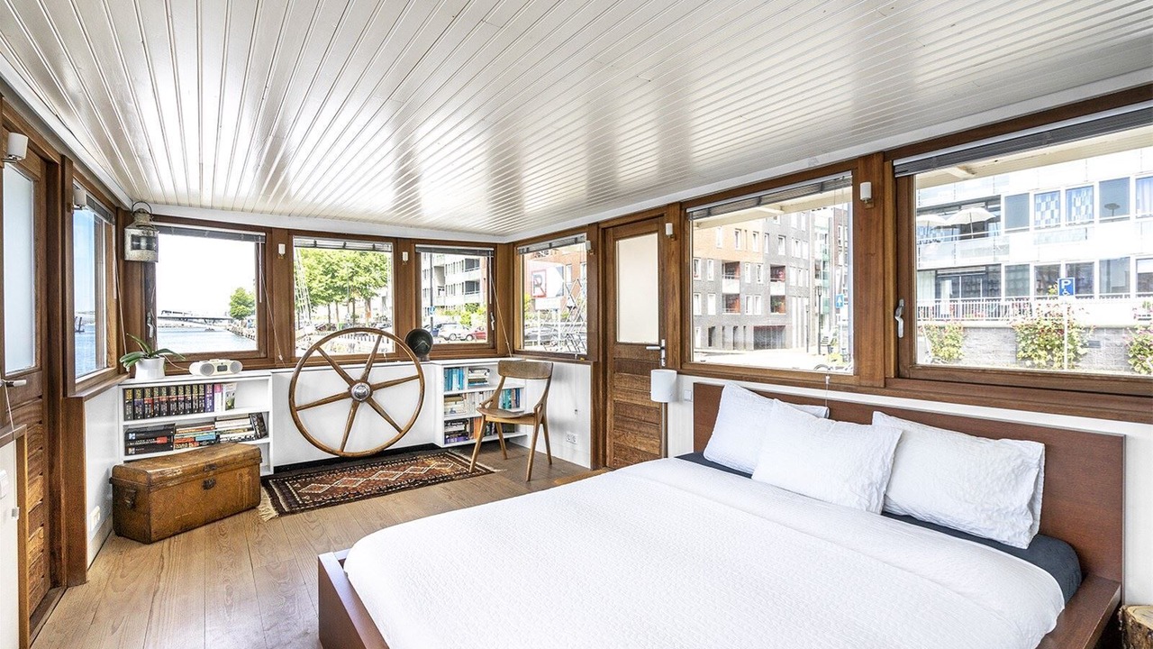 Photo of Bedroom in Eastern Docklands