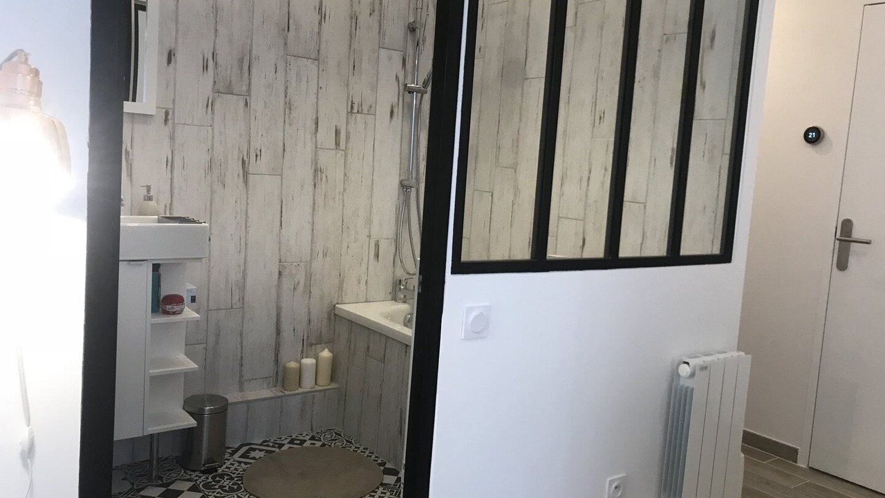 Photo of Bathroom in Part Dieu - Bir Hakeim