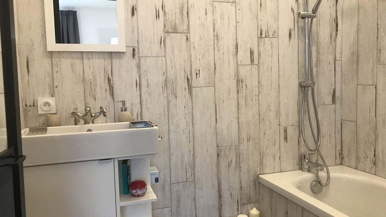 Photo of Bathroom in Part Dieu - Bir Hakeim