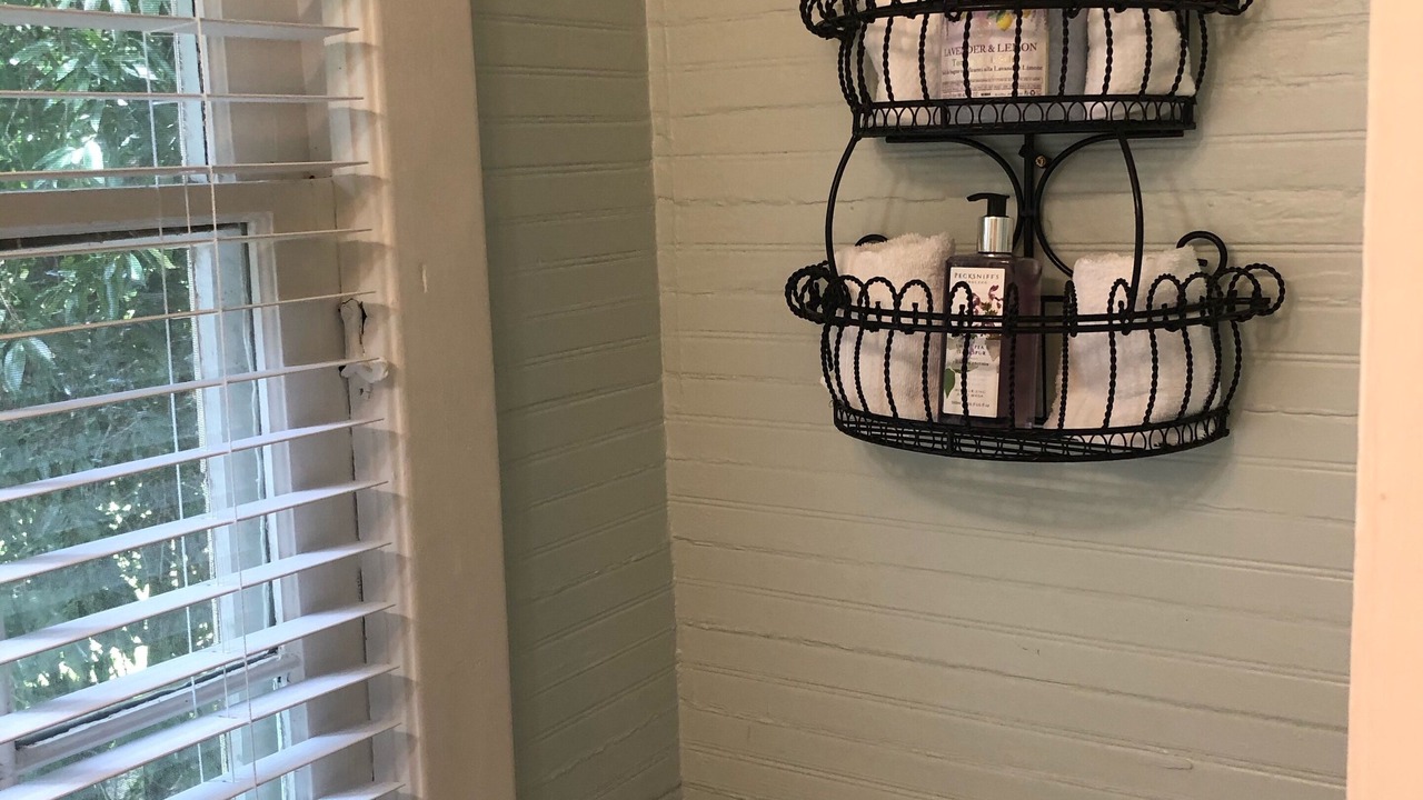 Photo of Bathroom in Summerville Historic District
